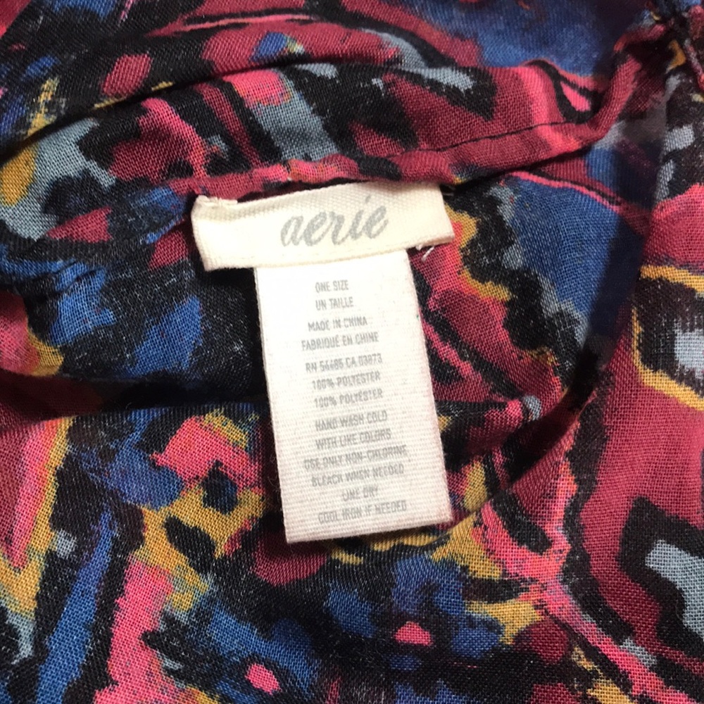NWOT Aerie Infinity scarf. - Picture 4 of 4